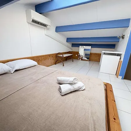 Duplex Calme Avec Climatisation - 4 Pers. Vue Pinede