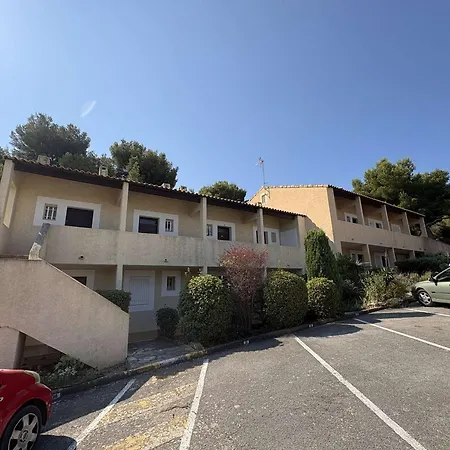 Duplex Calme Avec Climatisation - 4 Pers. Vue Pinède - Fr-1-845-39 * Bandol